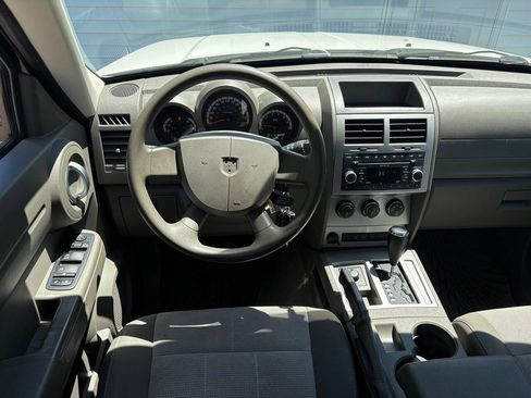 Used 2007 Dodge Nitro SXT AWD/4WD image 10