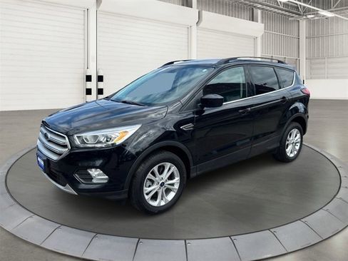 Used 2019 Ford Escape SEL AWD/4WD image 9