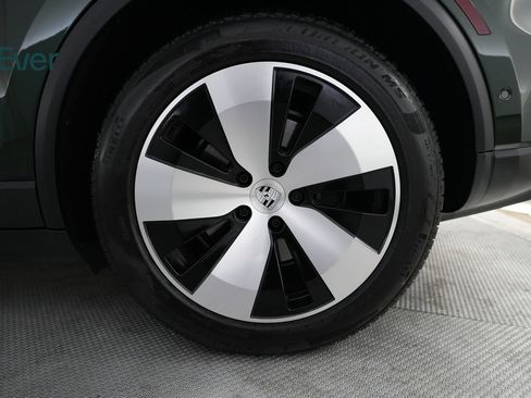 Used 2025 Porsche Macan Electric RWD image 9