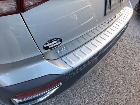 Used 2023 Volkswagen Taos SE image 8