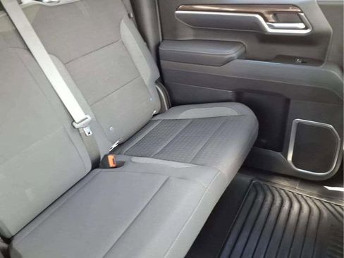 Used 2025 Chevrolet Silverado 1500 LT w/ Safety Package AWD/4WD image 19