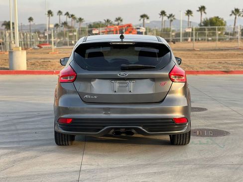 Used 2018 Ford Focus ST image 8