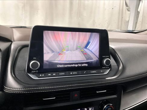 Certified 2023 Nissan Rogue SV image 19