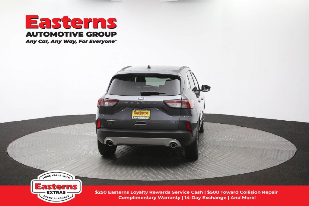Used 2021 Ford Escape Titanium AWD/4WD image 40
