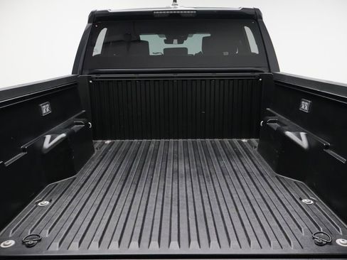 Certified 2025 Toyota Tacoma TRD Off-Road image 22