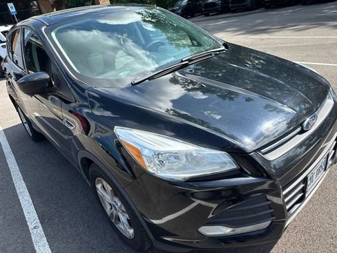 Used 2016 Ford Escape SE FWD image 3