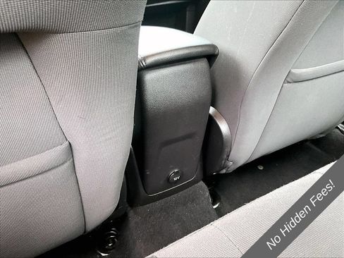 Used 2014 Ford Focus SE FWD image 28