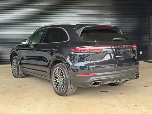 Certified 2019 Porsche Cayenne AWD/4WD image 3