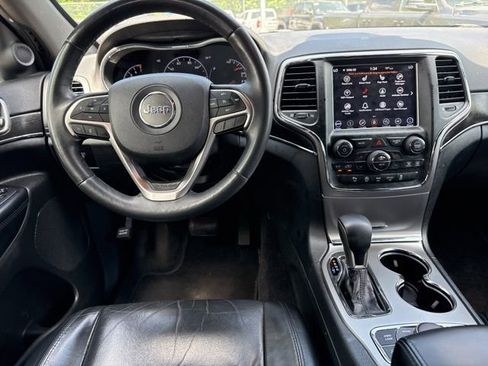 Used 2018 Jeep Grand Cherokee Limited AWD/4WD image 24