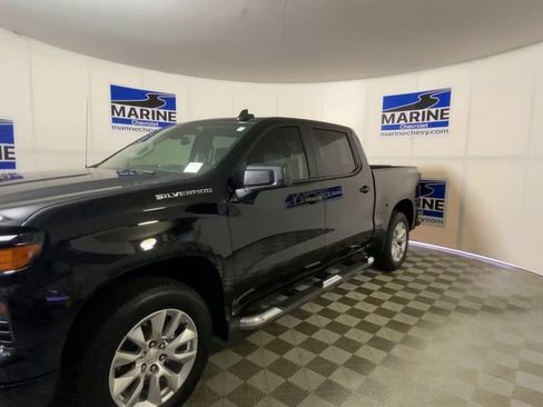 Used 2024 Chevrolet Silverado 1500 Custom AWD/4WD image 6