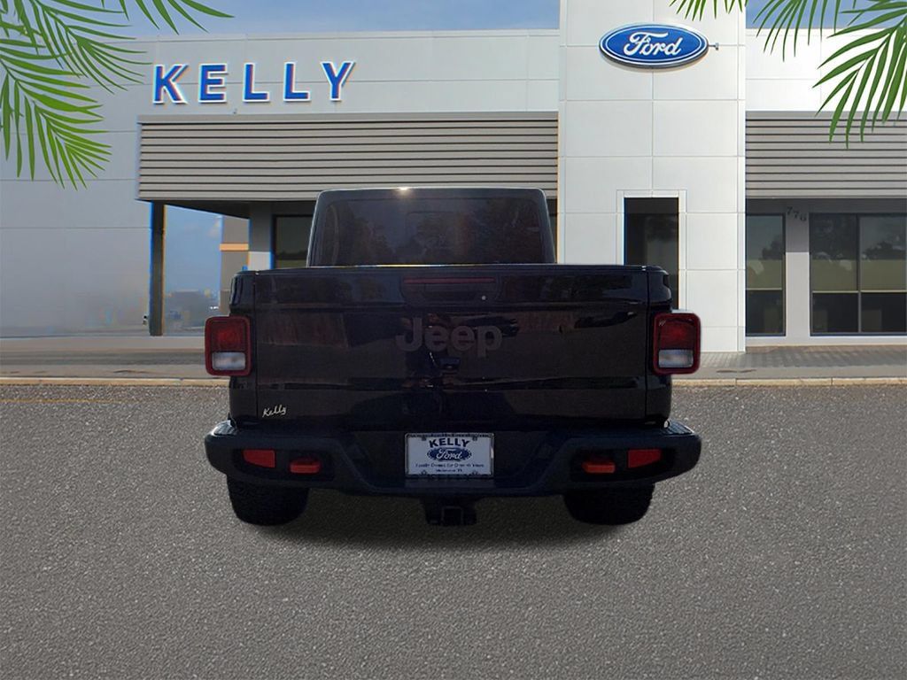 Used 2022 Jeep Gladiator Mojave w/ Trailer Tow Package AWD/4WD image 4