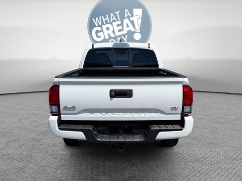 Certified 2023 Toyota Tacoma SR AWD/4WD image 5