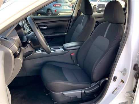 Used 2024 Nissan Sentra SV image 8