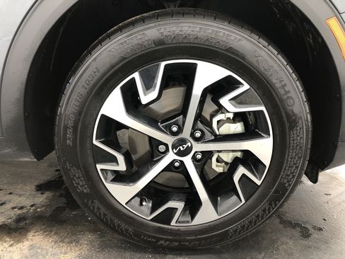 Certified 2023 Kia Sportage EX image 21