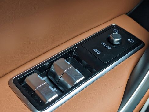 New 2026 Jaguar F-PACE R-Dynamic S image 18