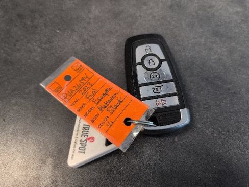 Certified 2023 Ford Escape Platinum AWD/4WD image 37