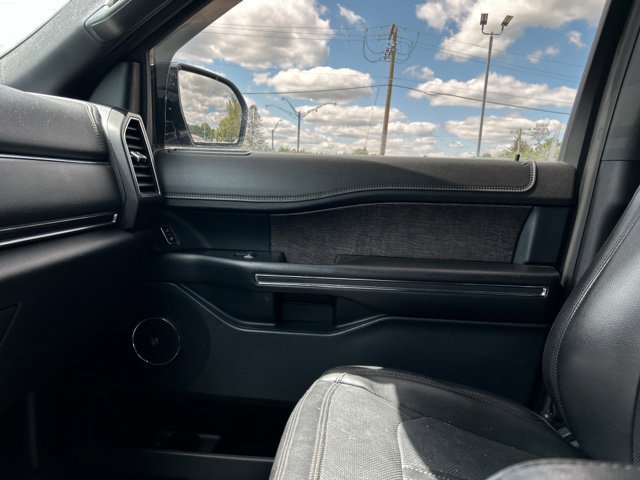 Used 2021 Ford Expedition Limited AWD/4WD image 40