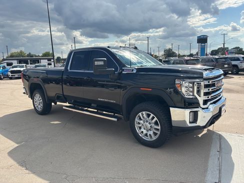 Used 2022 GMC Sierra 3500 SLE w/ SLE Convenience Package image 8