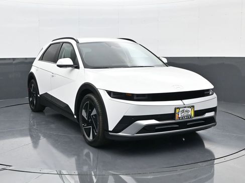 New 2025 Hyundai Ioniq 5 SEL image 3