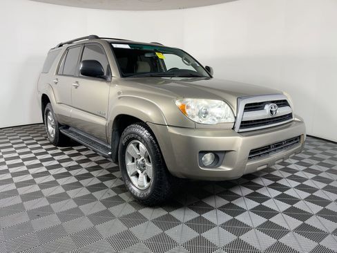 Used 2006 Toyota 4Runner SR5 image 6