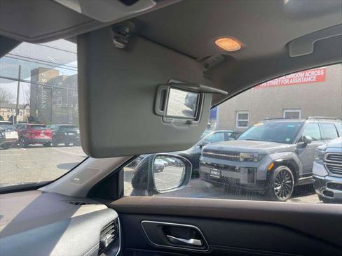 Used 2023 Nissan Rogue Platinum w/ Platinum Premium Package image 30