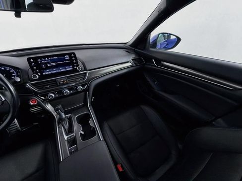 Used 2020 Honda Accord Sport image 12