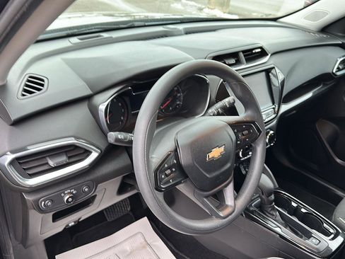 Certified 2023 Chevrolet TrailBlazer LT w/ Convenience Package image 18