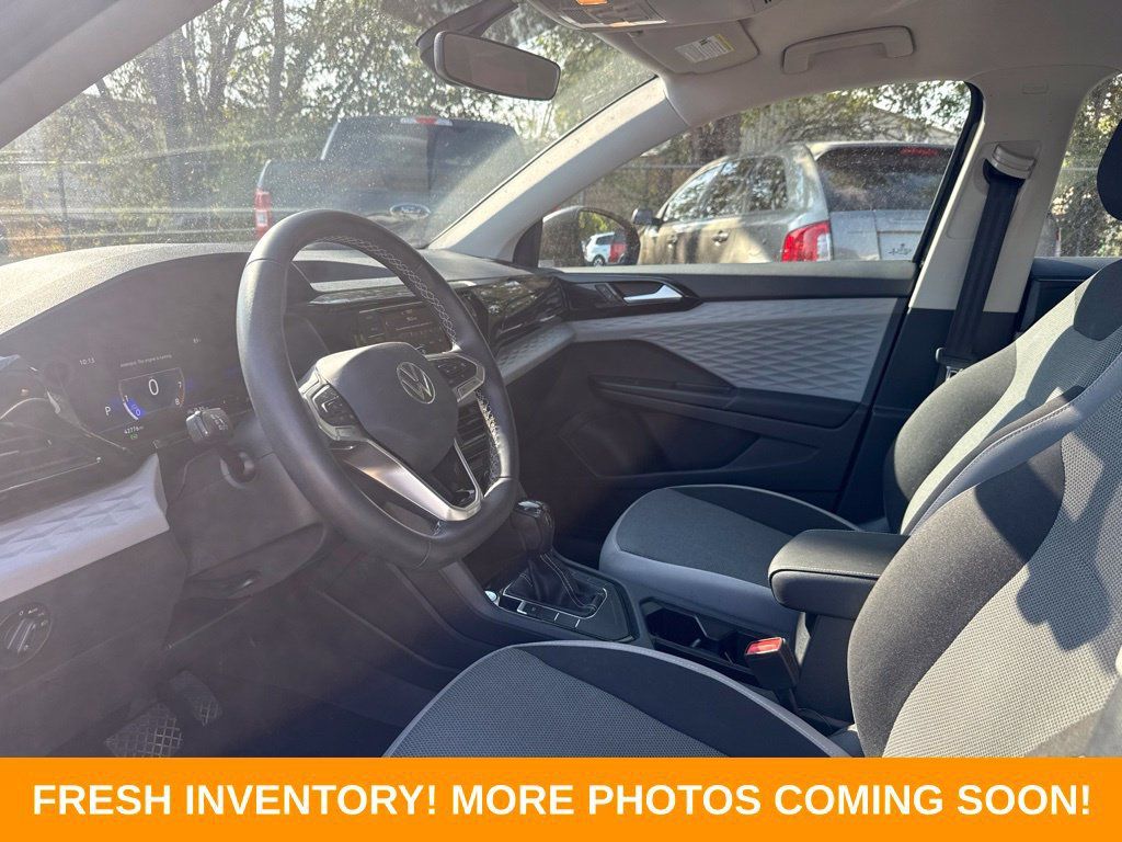 Used 2023 Volkswagen Taos S FWD image 8