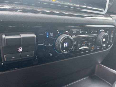 Used 2024 Chevrolet Silverado 1500 ZR2 w/ ZR2 Bison Edition image 27