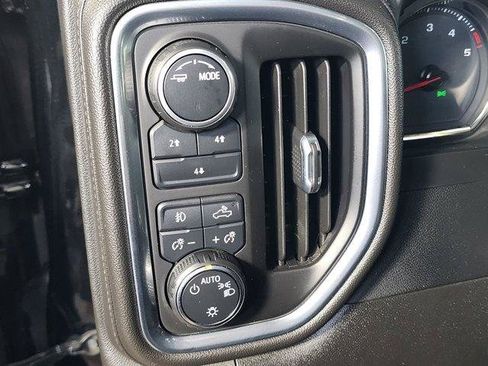 Used 2022 Chevrolet Silverado 3500 LT w/ Convenience Package AWD/4WD image 22