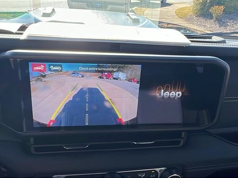 New 2025 Jeep Wrangler Unlimited Rubicon 392 image 33