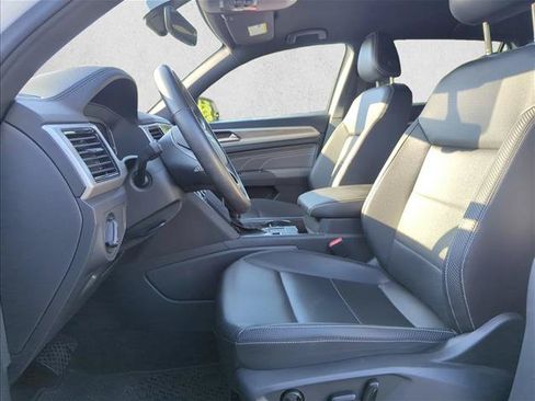 Used 2023 Volkswagen Atlas Cross Sport SE FWD image 18
