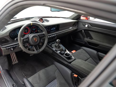 Certified 2025 Porsche 911 GT3 RS image 4