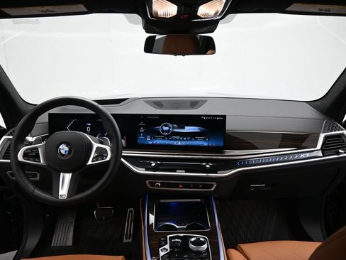 Used 2026 BMW X7 xDrive40i w/ Executive Package AWD/4WD image 21