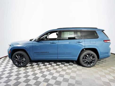 New 2026 Jeep Grand Cherokee L Limited AWD/4WD image 4
