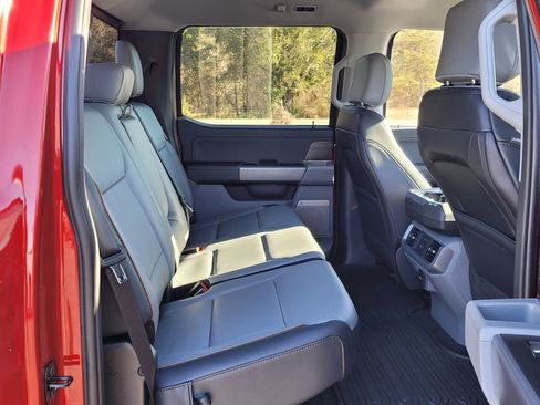 New 2025 Ford F150 Lariat w/ Equipment Group 502A High image 12