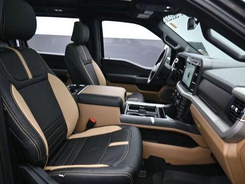 New 2025 Ford F250 XLT w/ Black Appearance Package image 25