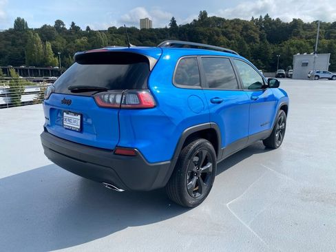 Used 2020 Jeep Cherokee Latitude Plus AWD/4WD image 8