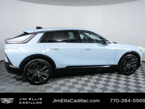 Used 2024 Cadillac Lyriq Sport RWD image 2