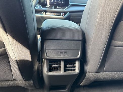 Certified 2025 Chevrolet Equinox LT image 14