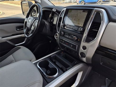 Certified 2020 Nissan Titan SV w/ SV Convenience Package image 12