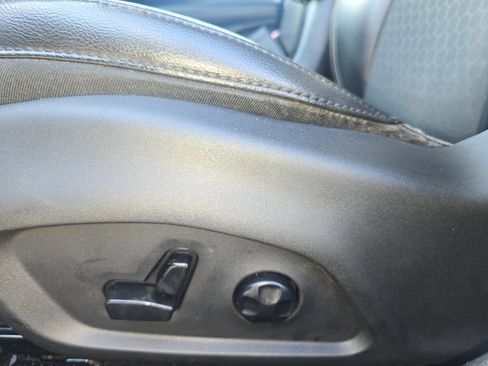 Used 2019 Jeep Compass Latitude w/ Safety & Security Group image 19