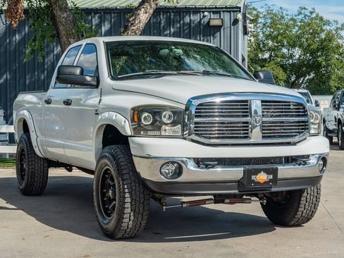 Used 2008 Dodge Ram 2500 Truck SLT w/ Popular Equipment Group AWD/4WD image 8