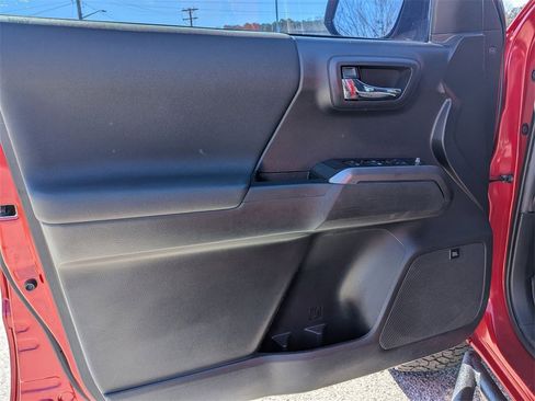 Used 2023 Toyota Tacoma TRD Sport w/ TRD Premium Sport Package image 13