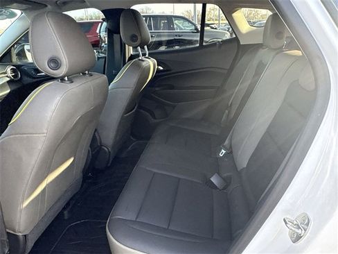 Certified 2024 Chevrolet Trax ACTIV w/ Sunroof Package image 24