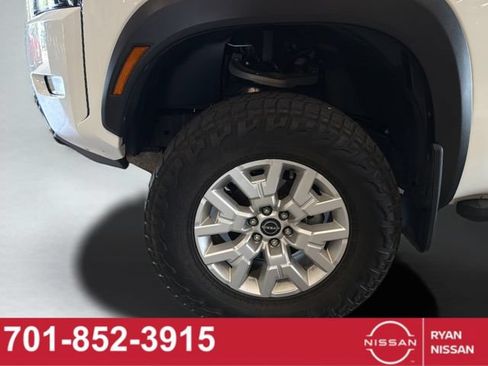 Certified 2022 Nissan Frontier SV AWD/4WD image 22