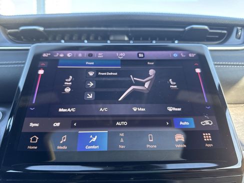 Used 2023 Jeep Grand Cherokee L Limited image 21