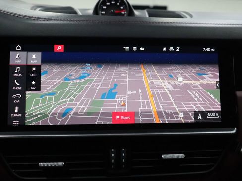 Used 2021 Porsche Cayenne GTS image 15