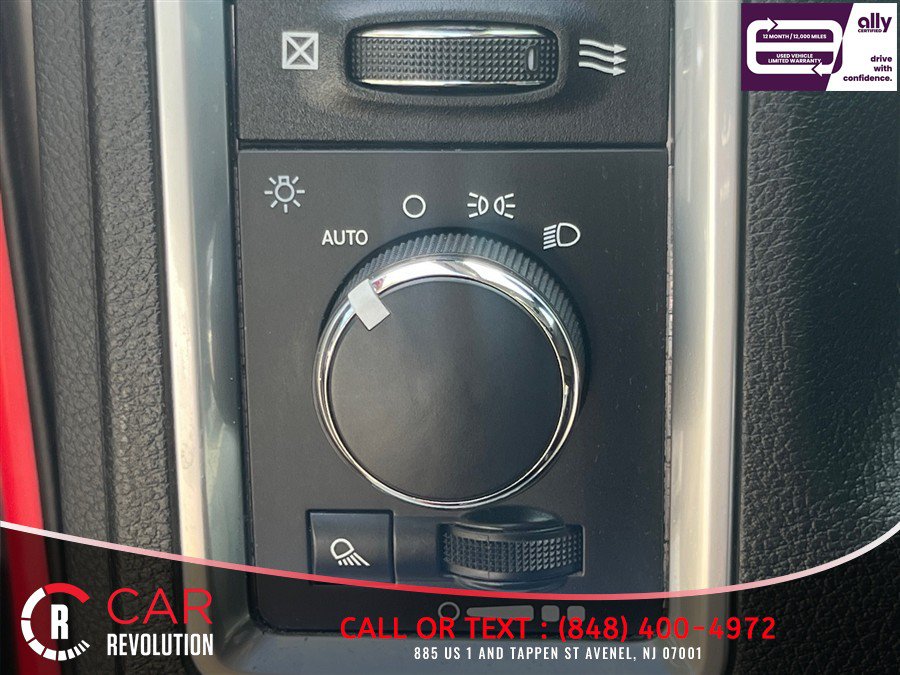 Used 2024 RAM 1500 Classic SLT RWD image 27