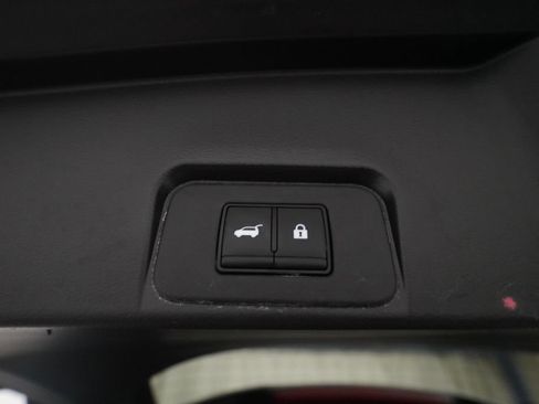 Certified 2023 Nissan Rogue SV w/ SV Premium B Package AWD/4WD image 15